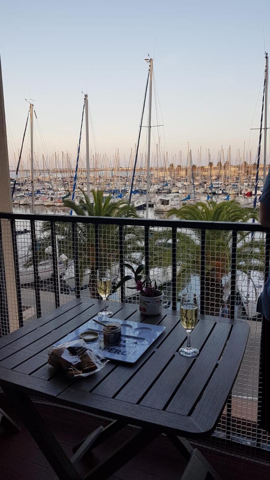 T2 Sur Le Port Avec Parking Gruissan Exterior foto
